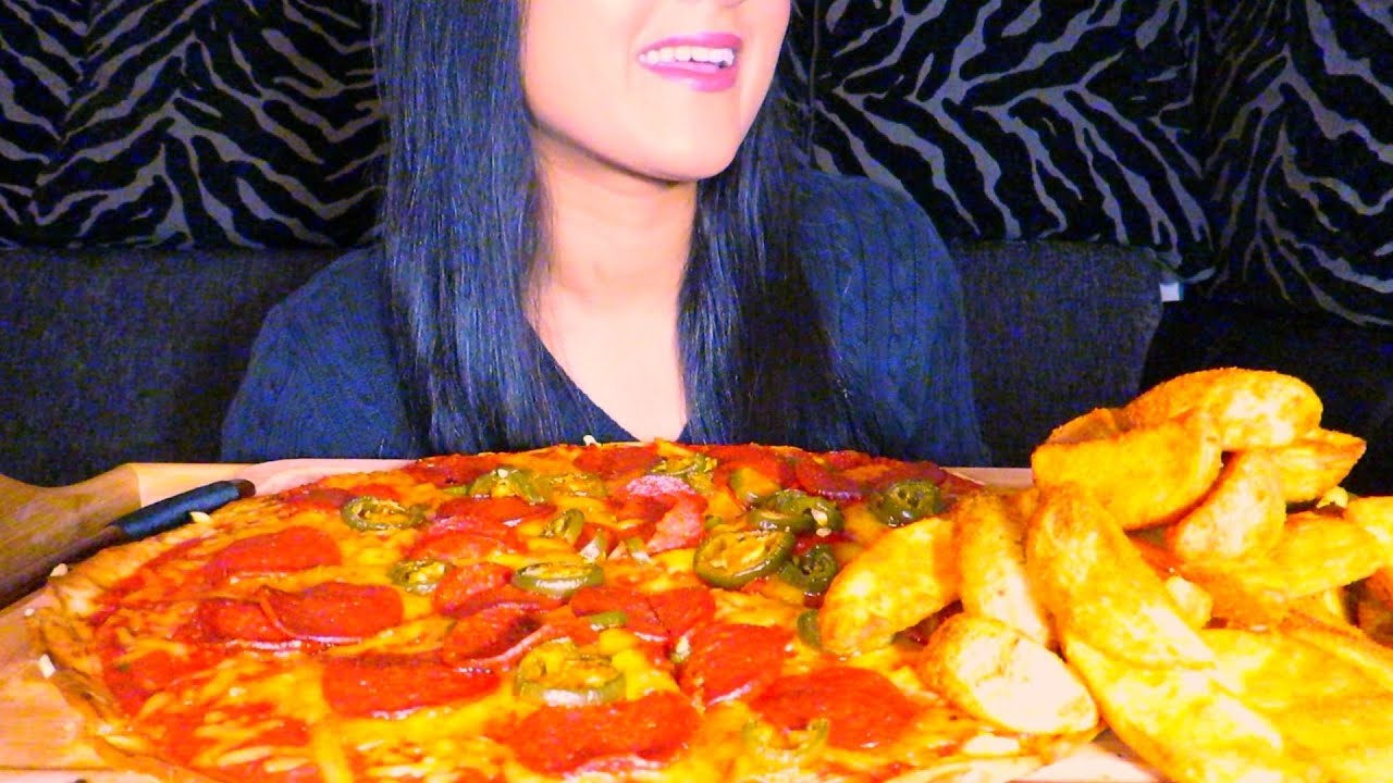 ASMR CHEESY PEPPERONI PIZZA MUKBANG, *EATING SOUNDS* UK MUKBANG