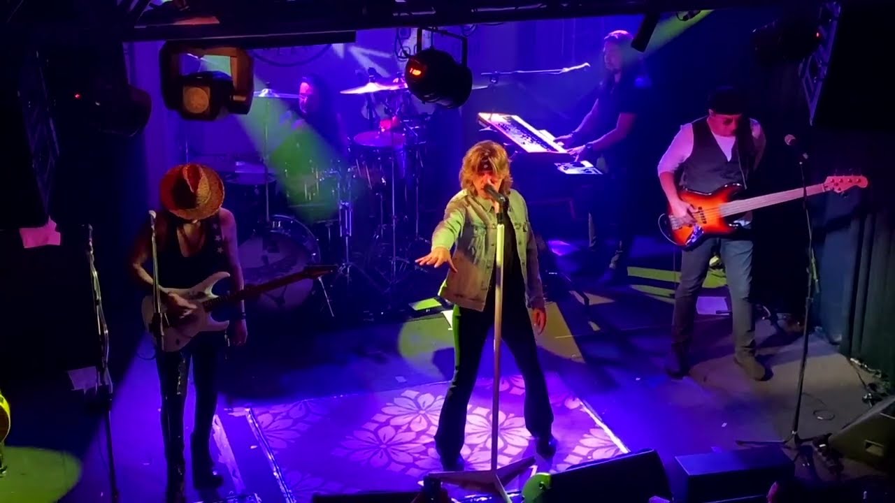 Show These Days - Cover Oficial Bon Jovi
