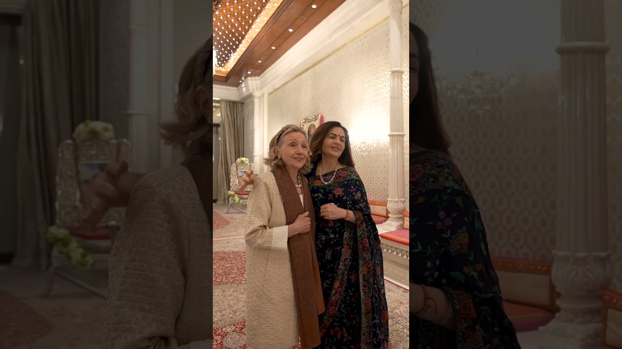 Mrs. Nita and Mr. Mukesh Ambani warmly welcomed Secretary Hillary Clinton to their home