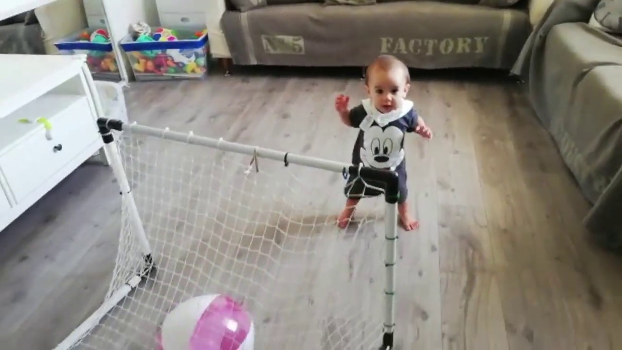 Cosa può (potenzialmente) fare un bambino a 8 mesi