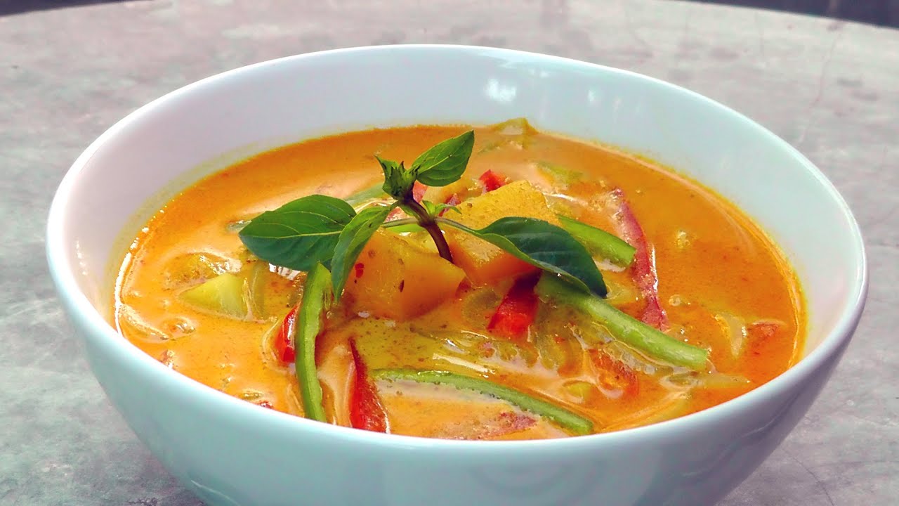 Vegan Vegetarian Thai Recipe: Yellow Curry