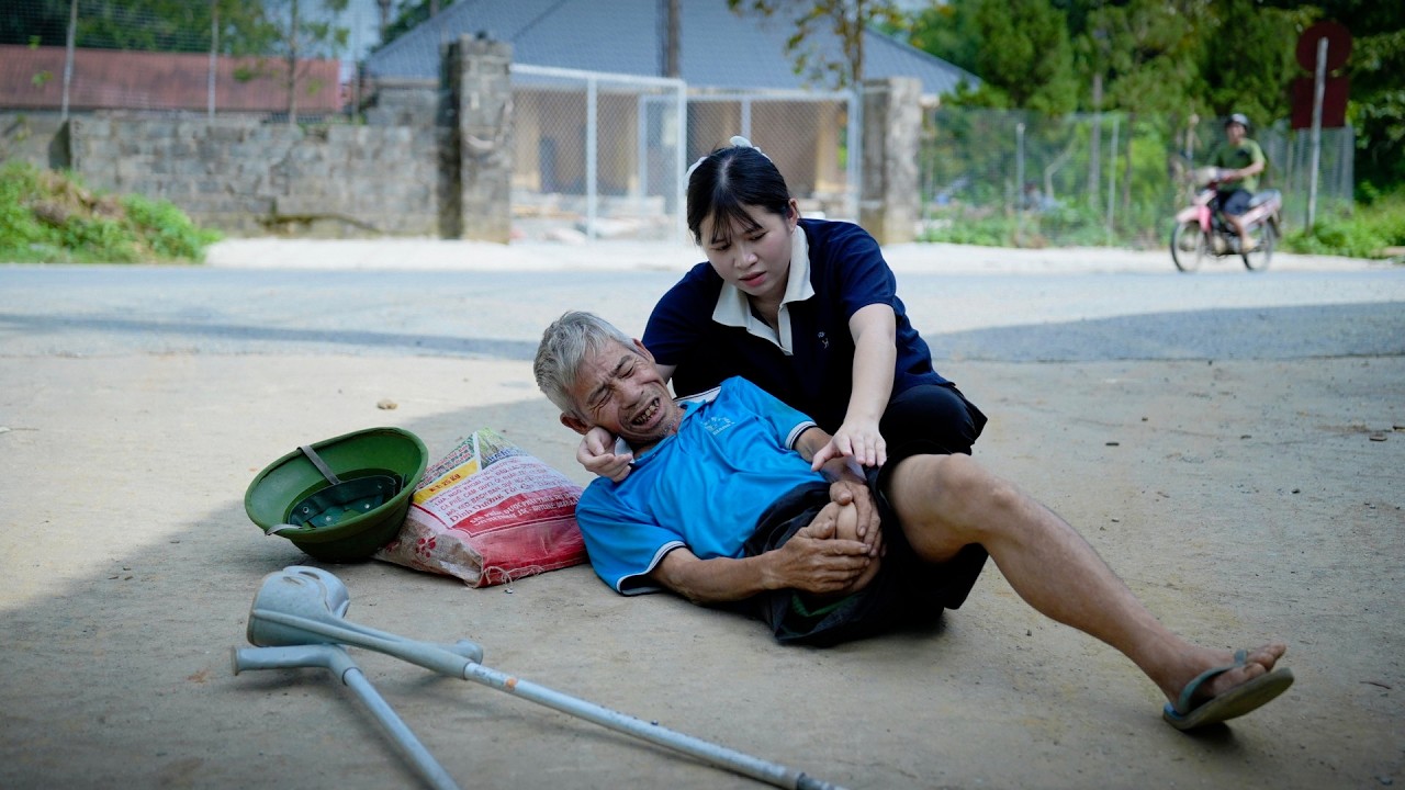 Ly Thi Ly helped the one-legged man for this unexpected reason - the poor homeless man