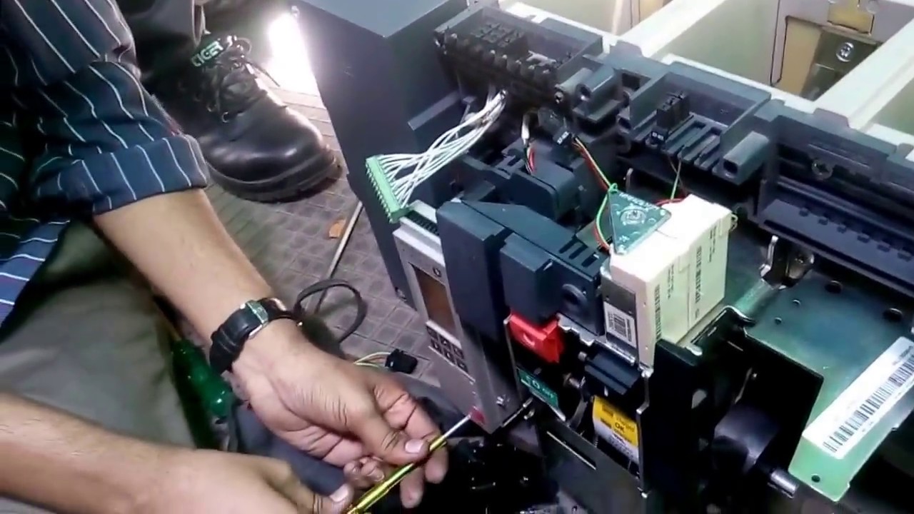 schneider Air circuit breaker maintaince