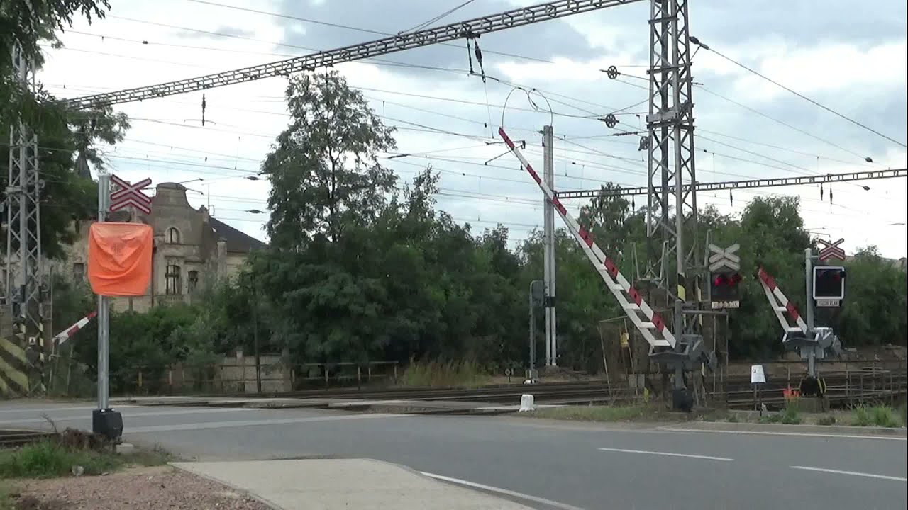 Železniční přejezd AŽD 71+AŽD 97 Velký Osek - 20.8. 2021/Czech railroad crossing