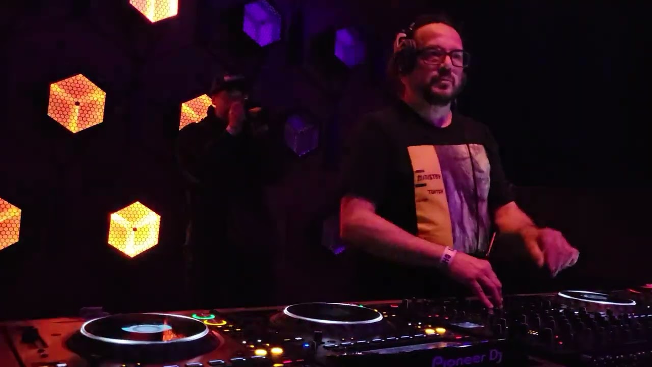 Mark Farina @ The Spotlight - Los Angeles - 4/26/2025