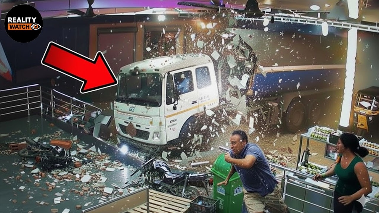 Moments Filmed Seconds Before Disaster | Idiots in Cars