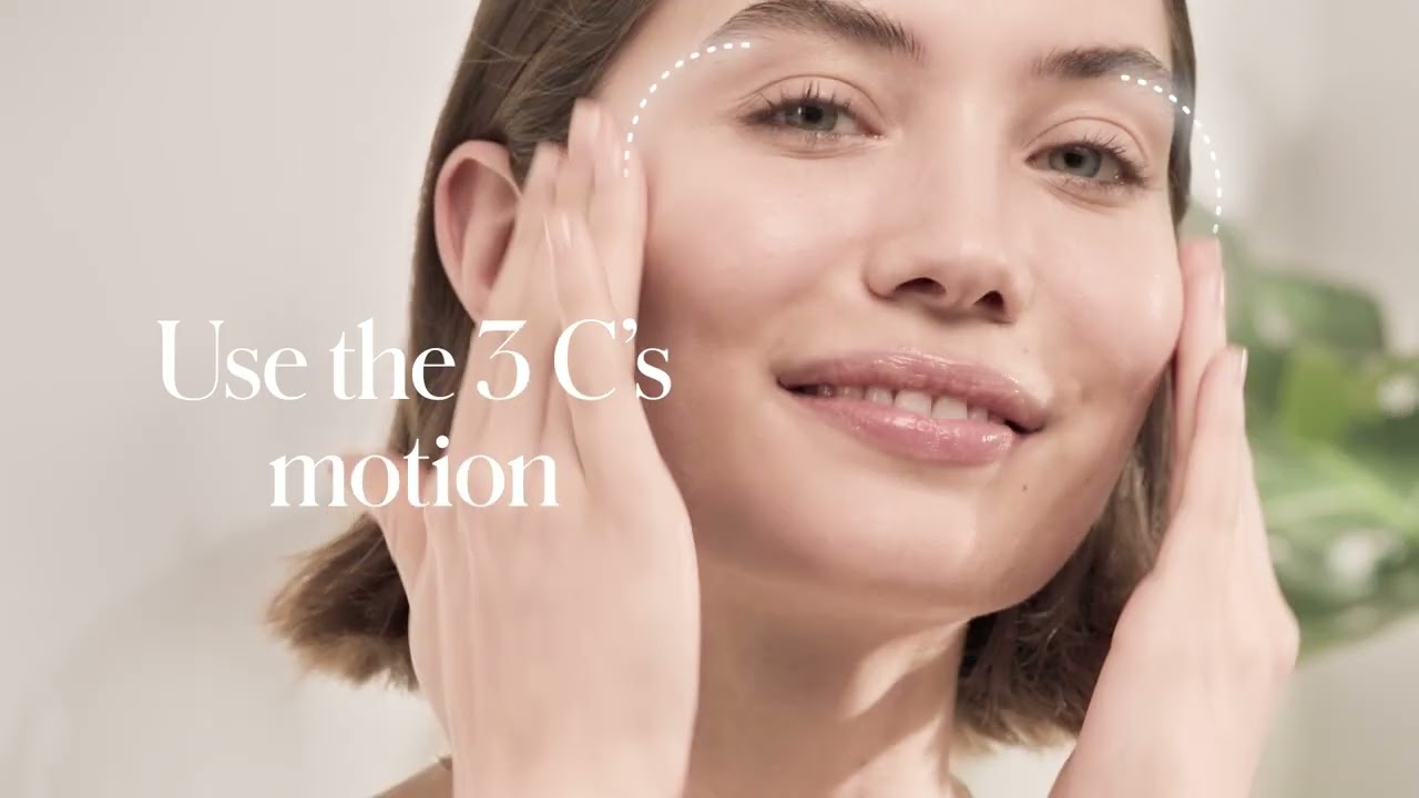 Skincare Routine for Younger-looking Skin | Elizabeth Arden