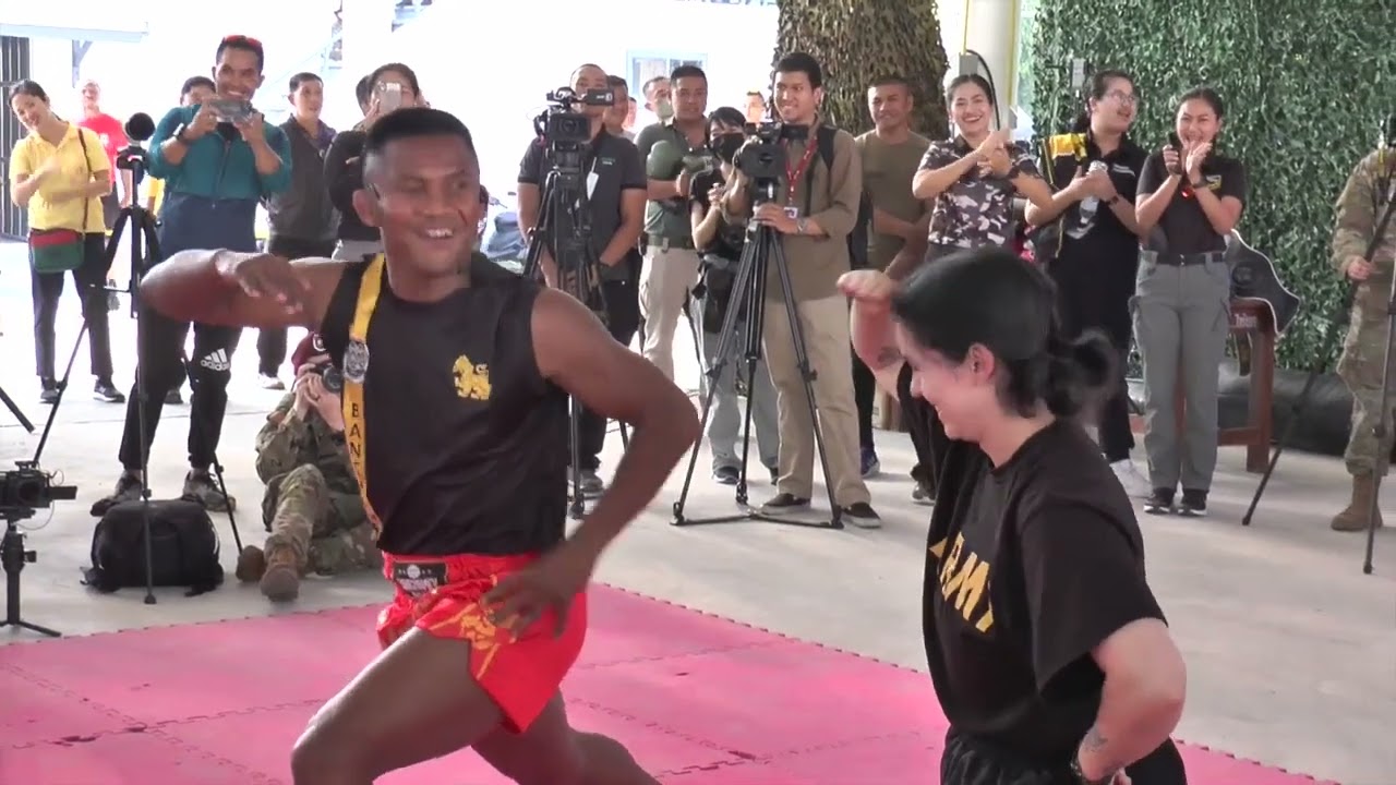 Buakaw Trains American Soldiers in Cobra Gold’s SAO