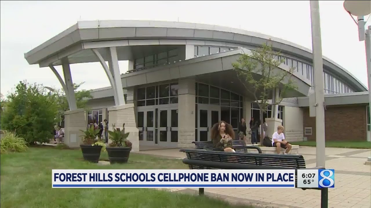 Forest Hills students not thrilled about phone ban