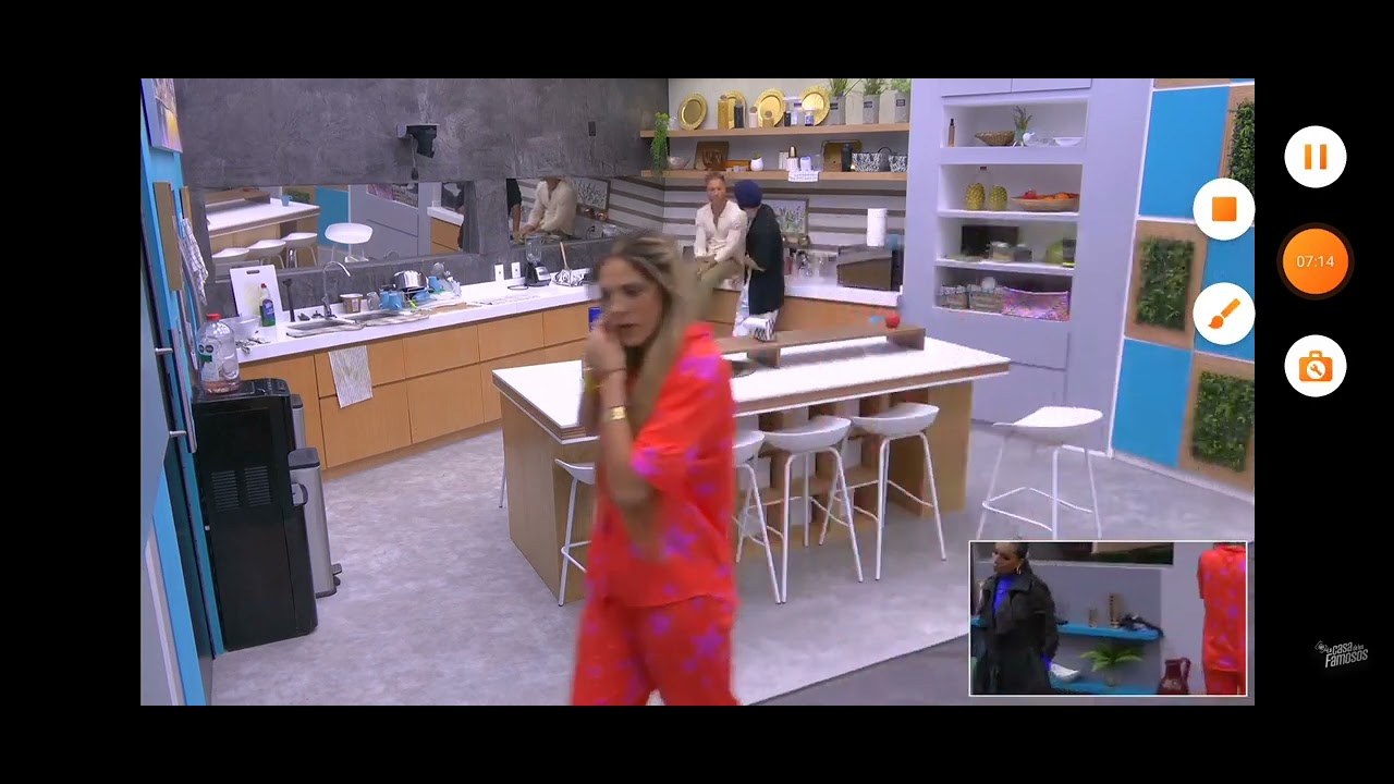 NIURKA ESTA MOLESTA POR SALIR NOMINADA / IVONNE SE PASA PARA EL EQUIPO MORADO #casadelosfamosos