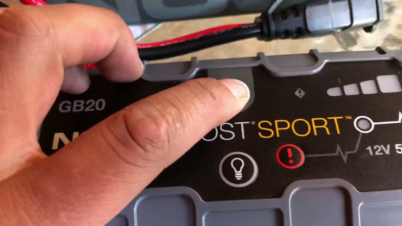 Review Noco Boost Sport gb20 500Amp en Nissan Pathfinder 95 3.0 v6