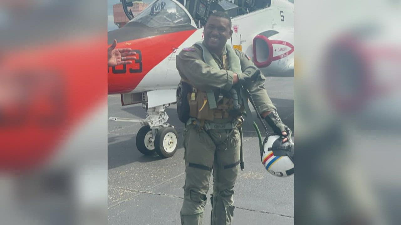 'It was all worth it' | Family, friends of retired Naval flight officer celebrate his accomplishment