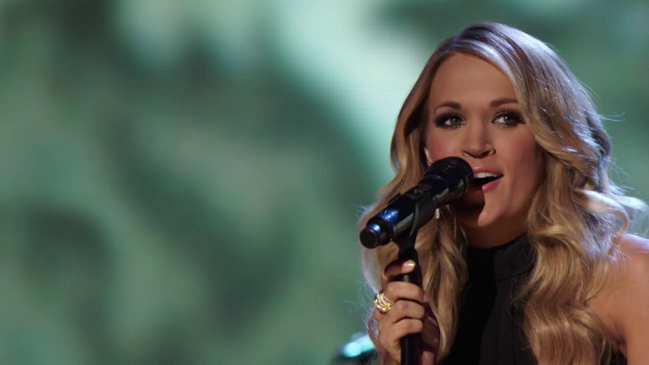 Carrie Underwood - 