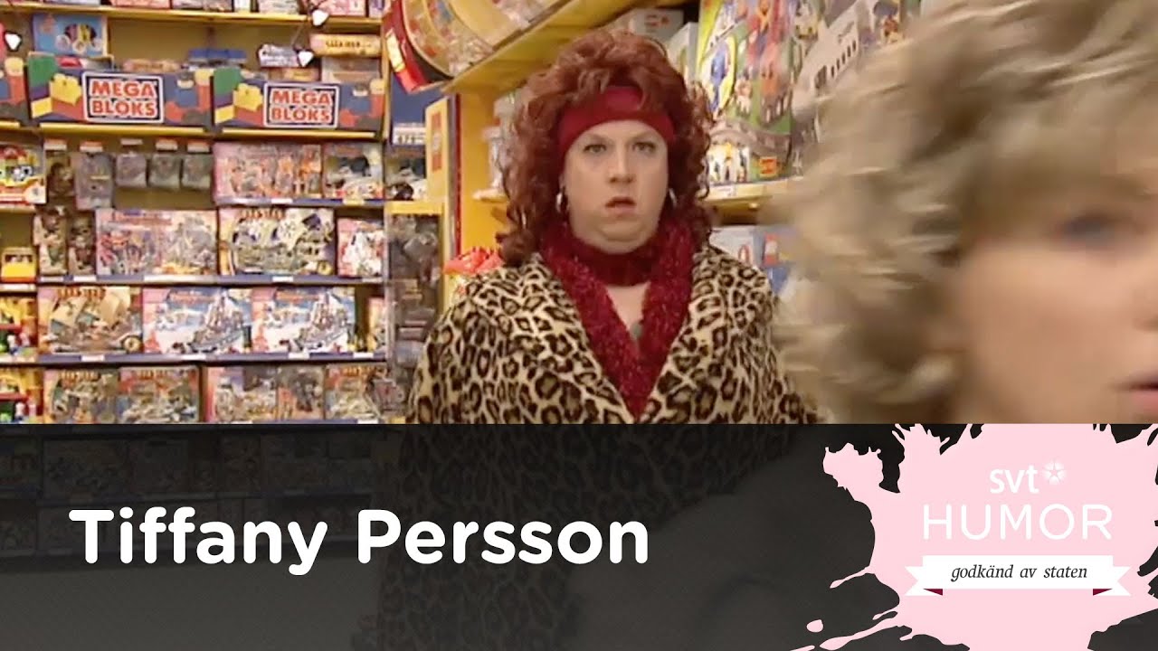 Tiffany Persson letar presenter i leksaksbutik med sin väninna Angela