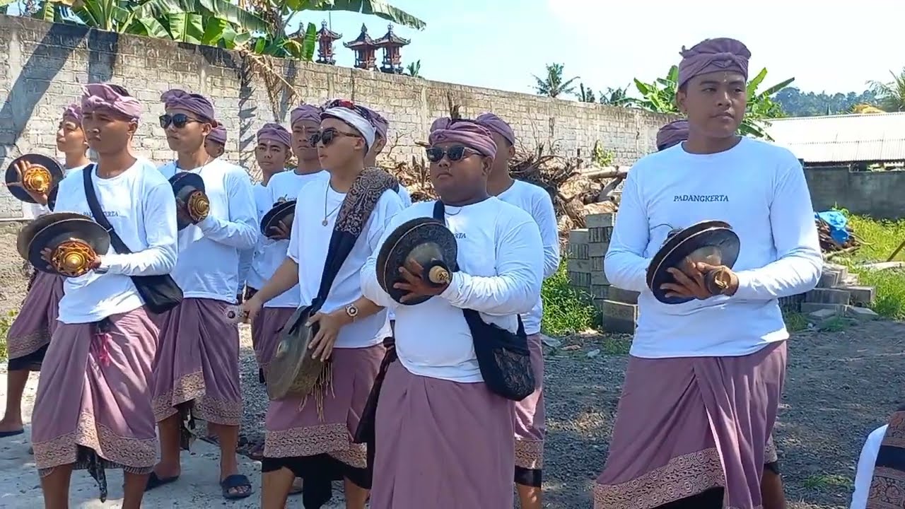 Mesucian Karya Padudusan Alit Pura Puseh Desa Padangkerta 05 Oct 2025