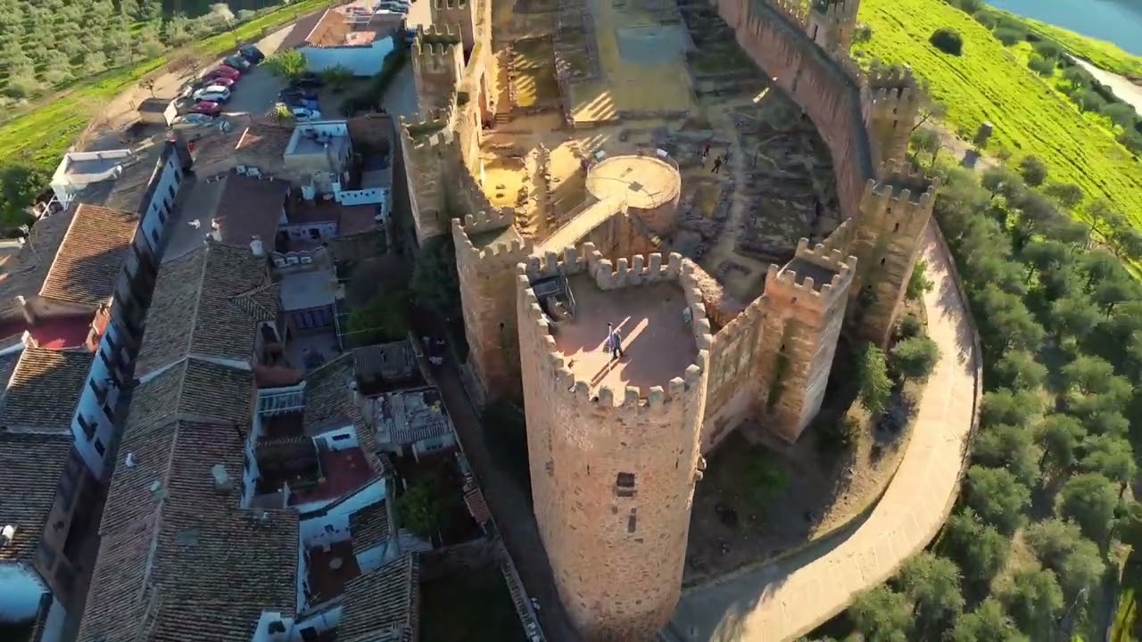 CASTILLO Y PANTANO BAÑOS DE LA ENCINA