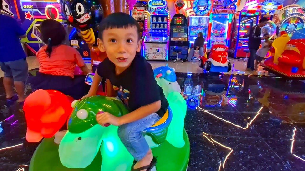 Naik odong odong kuda dan game tiket emang seru