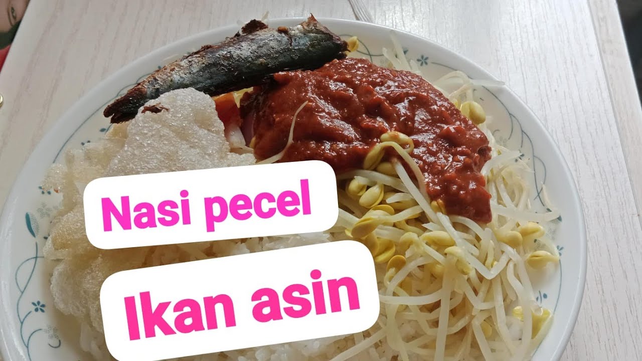 Wow mantap nasi pecel ikan asin  @Listiarifamilyvlog 