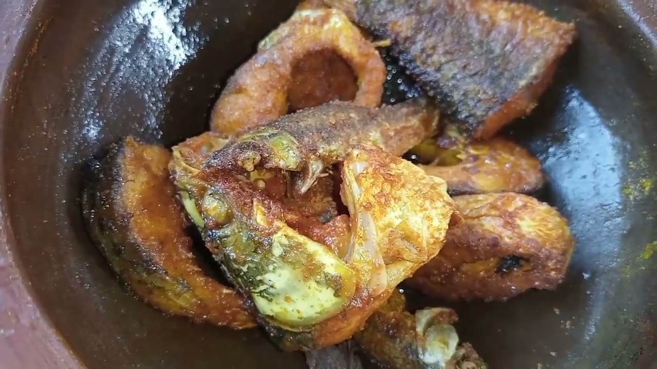 ডাঁটা শাক দিয়ে রুই মাছের ঝোল | গ্রামবাংলার স্বাদের আসল রেসিপি