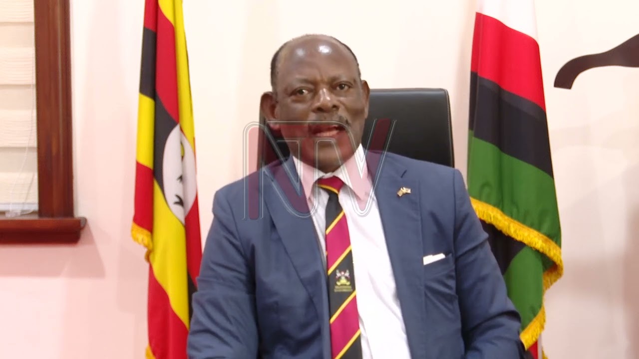 Eby’abayizi abaaweebwa emmere Nawangwe agamba tebaali b’e Makerere
