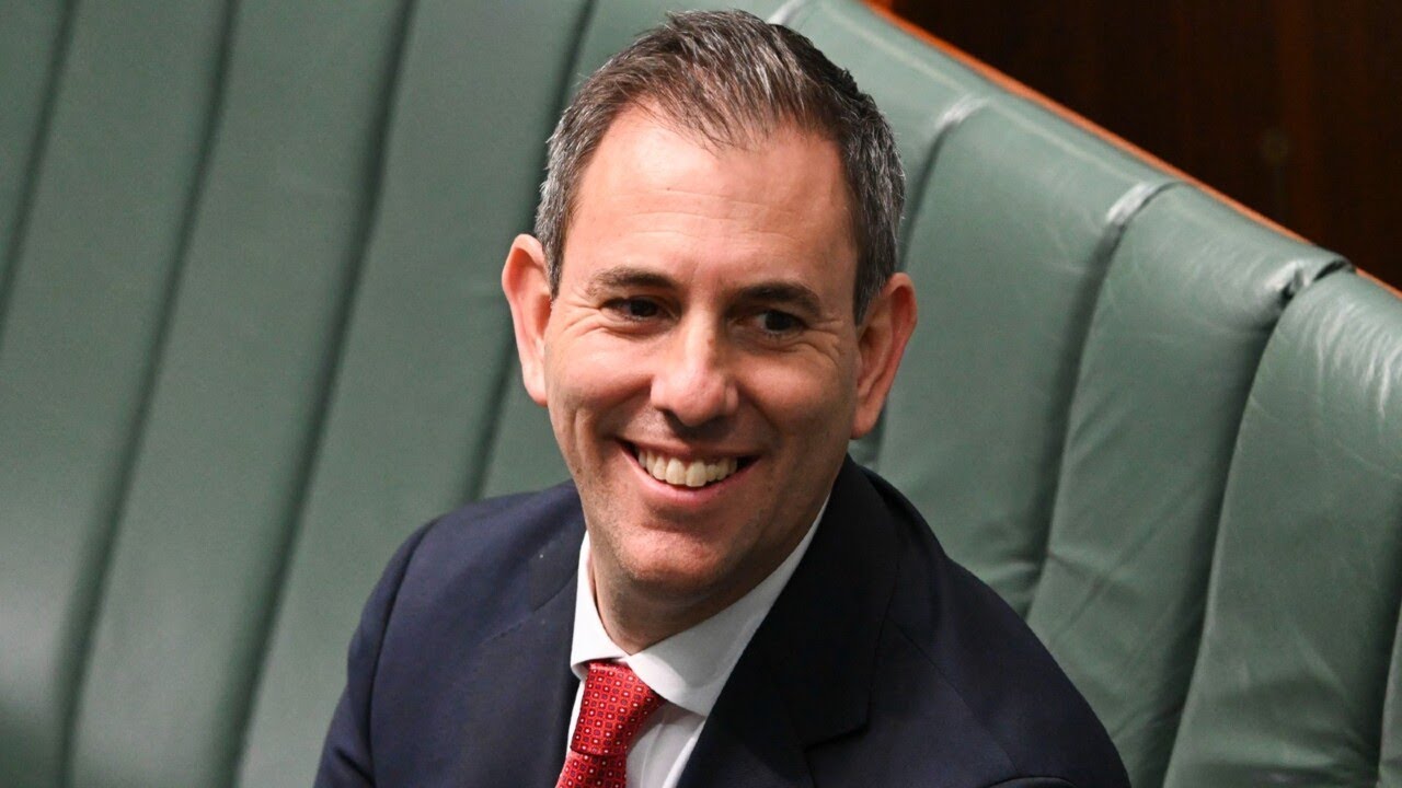 Albanese government set to release glowing mid-year budget update