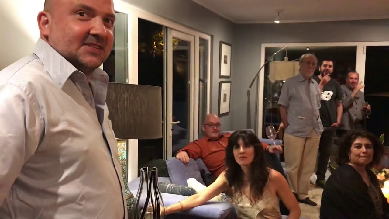 4 de diciembre 2020: Pre estreno mundial de “El vals de La Cosa Nostra”