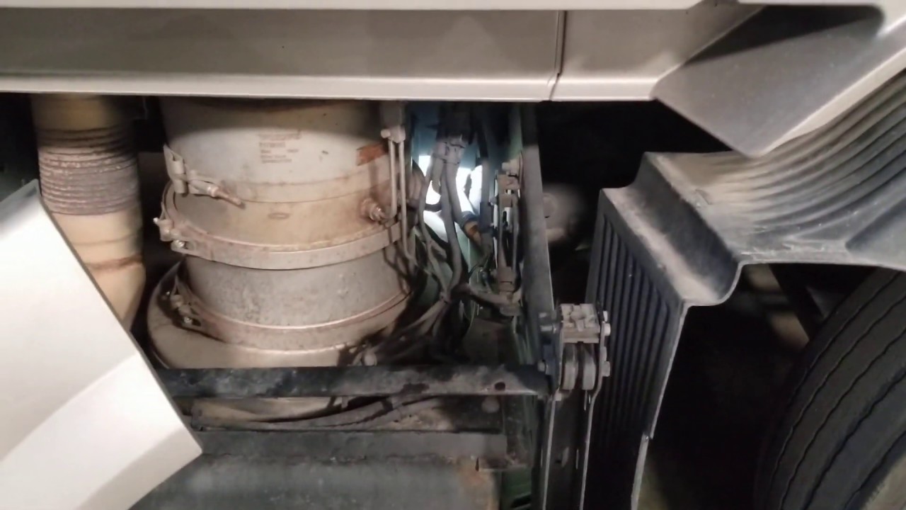 Volvo vnl quick check ishift or mdrive oil level and condition