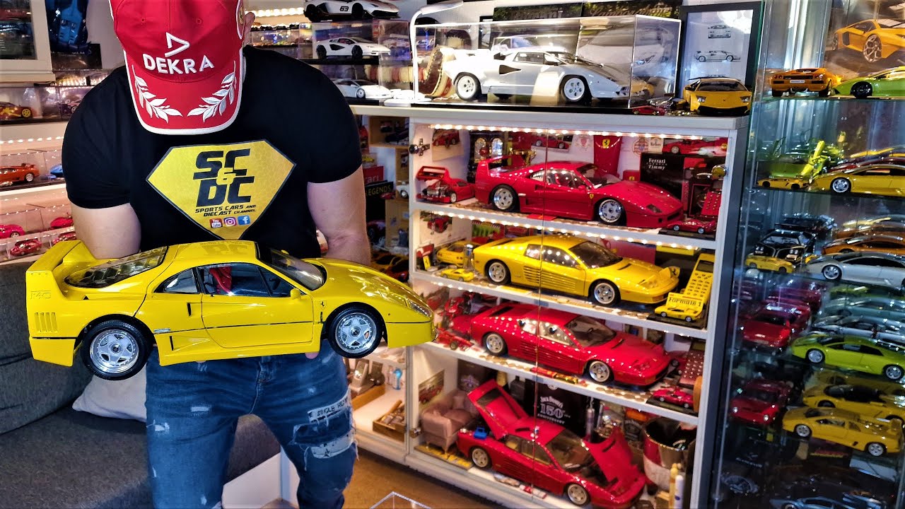 I bought another BIG SCALE Ferrari F40 1:8 30 years old modelcar