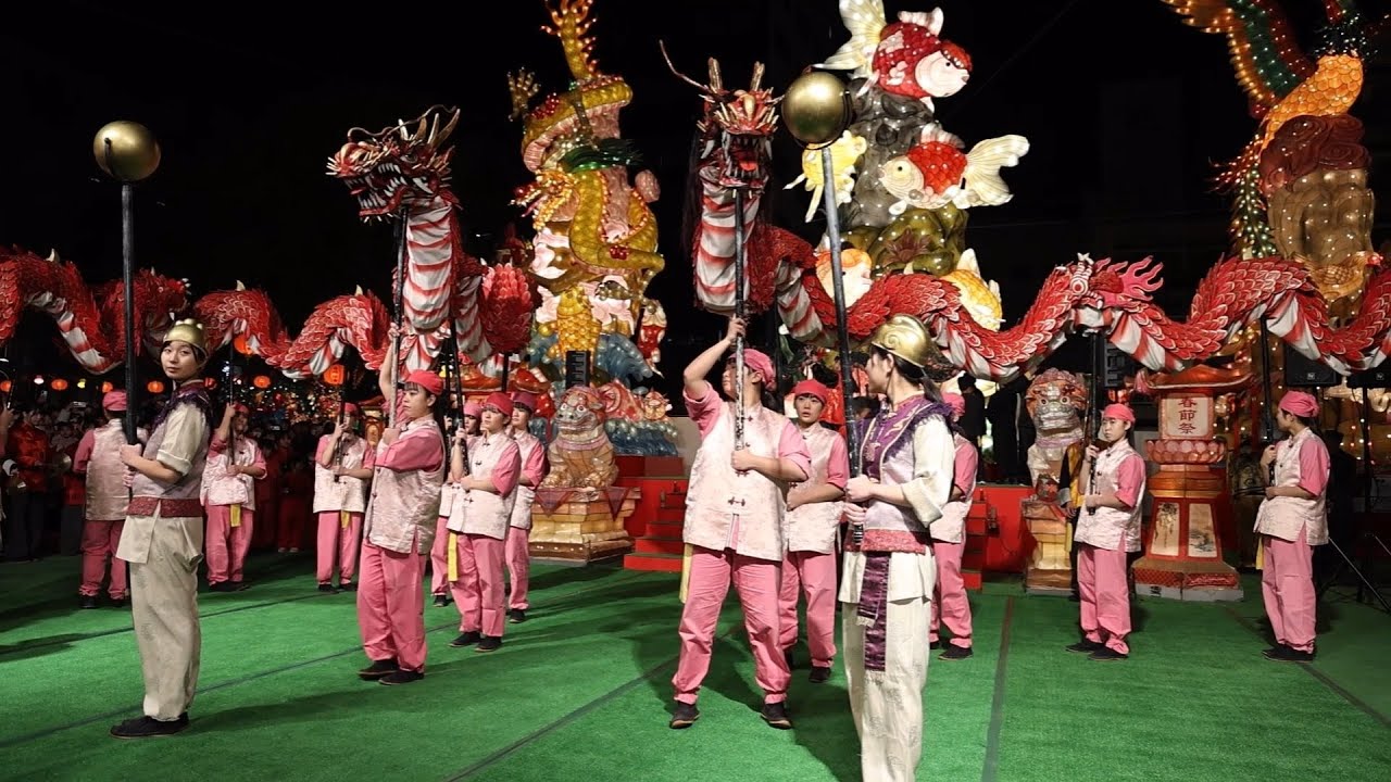 2026長崎ランタンフェスティバル（十善寺龍踊会と鶴鳴学園長崎女子高龍踊部の龍踊り）