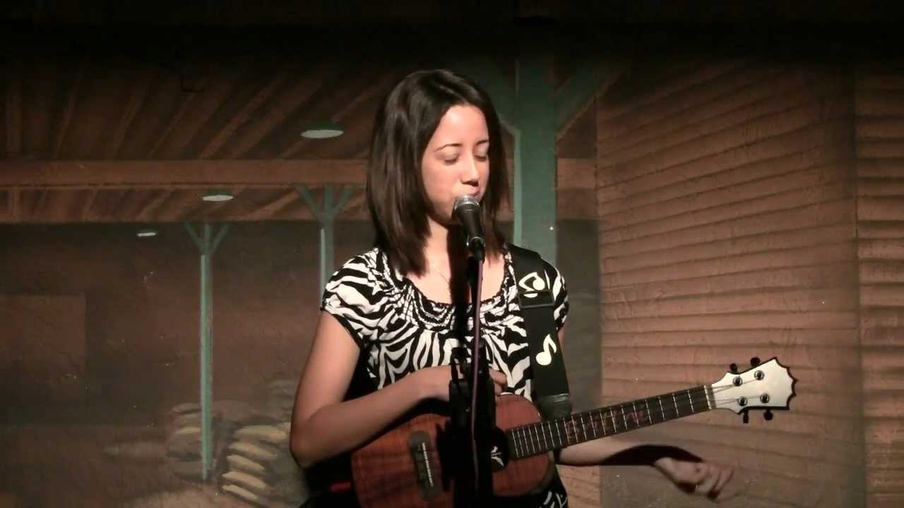Brittni Paiva - Tamacun - ukulele