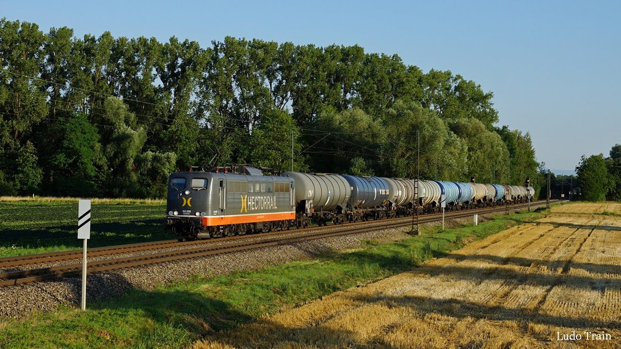 D&eacute;fil&eacute; de Frets en soir&eacute;e sur la Rheintalbahn