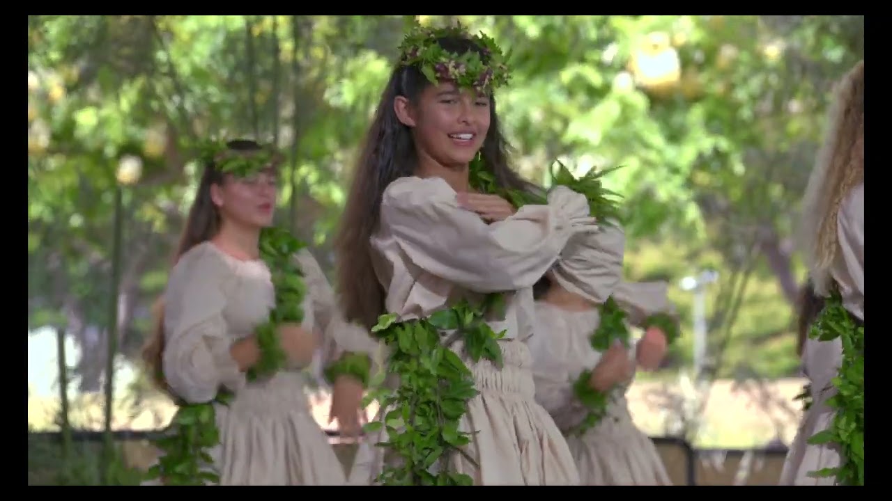 Grp 10 - Hālau Hula Maunalei