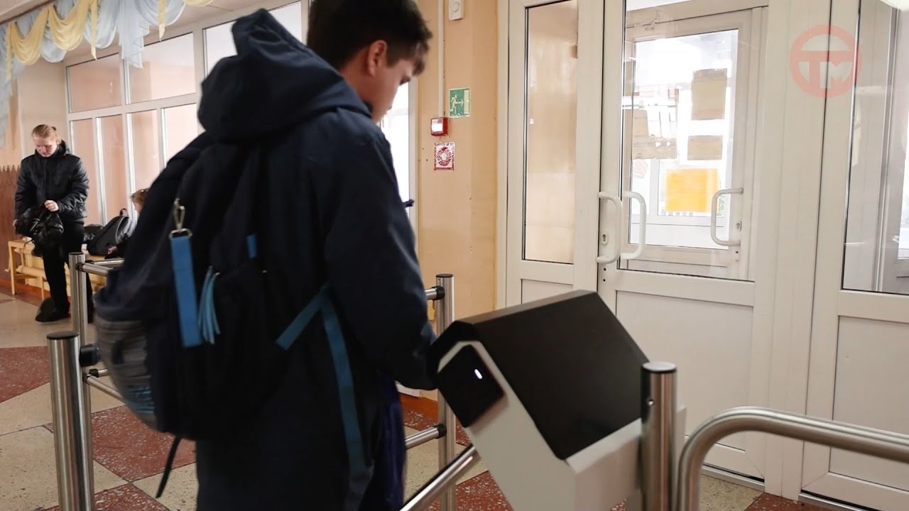 Турникеты появились в школах Уссурийска