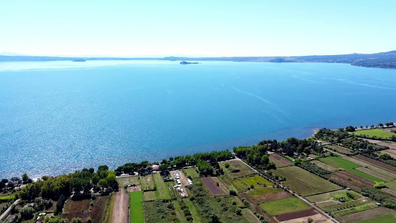 San Lorenzo Nuovo , paese che si affaccia sul Lago di Bolsena, immerso nella verde Tuscia