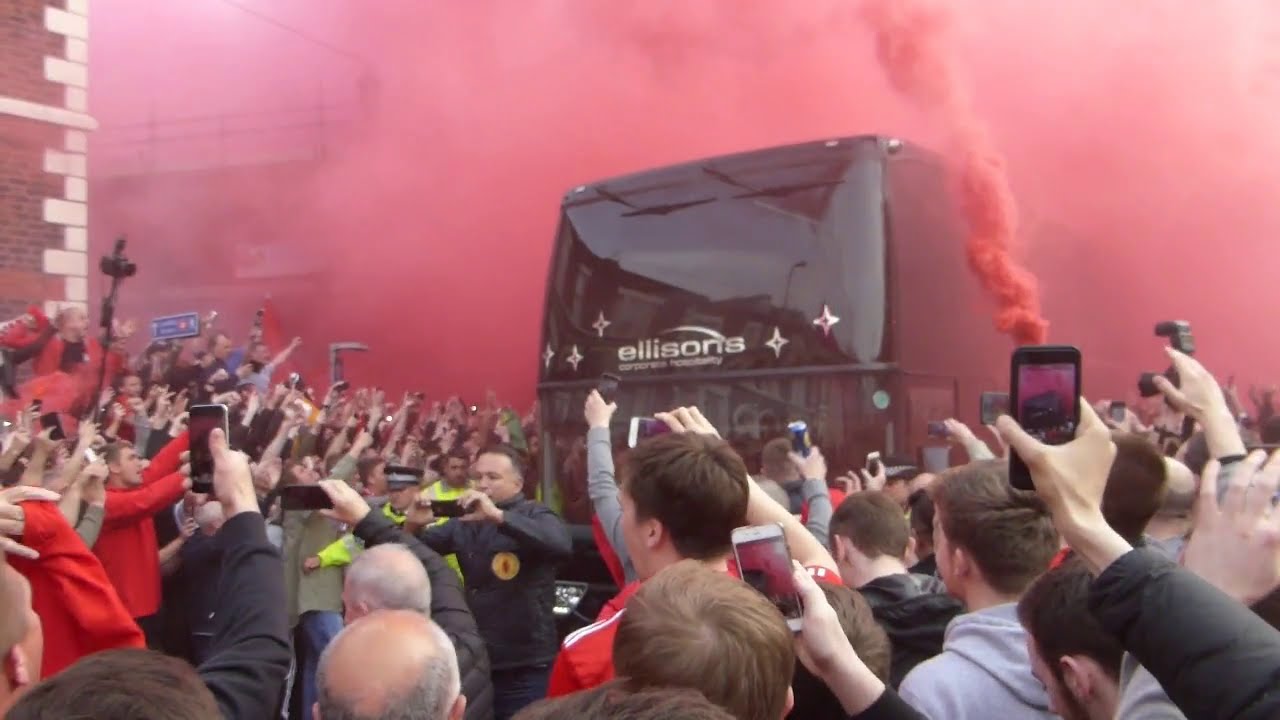 crazy scenes liverpool v villarreal smoke grenades flares coaches at anfield lfc bus