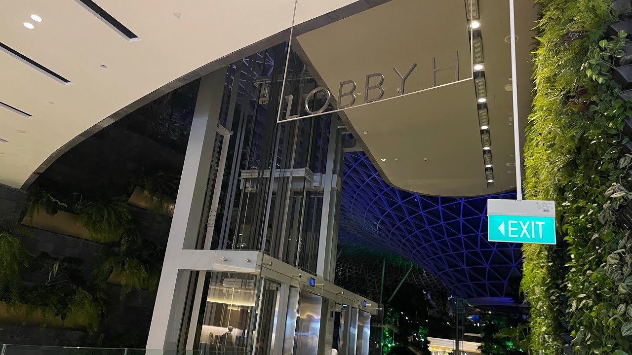Schindler 5500 Glass MRL Traction Lift :: Jewel Changi Airport Singapore [Lobby H].