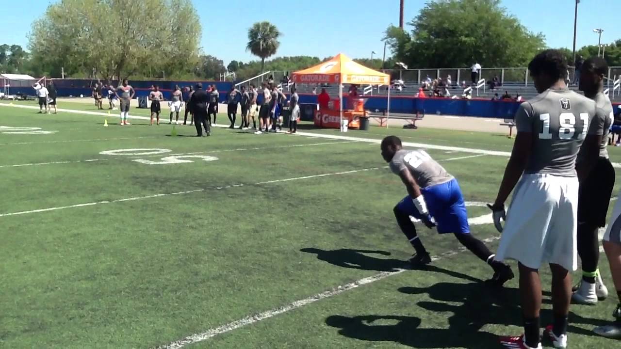 WR Artavis Scott