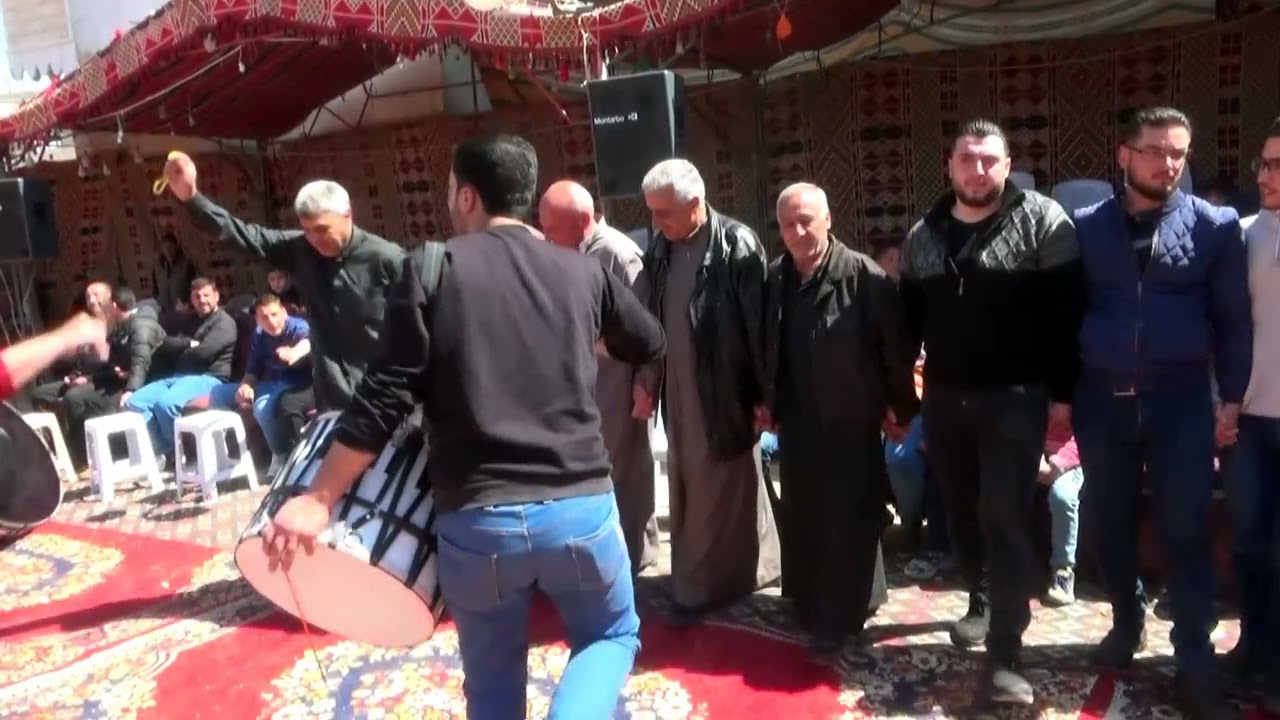حلاقة العريس أمين حمرة مع الشاعر اسامة السمرة