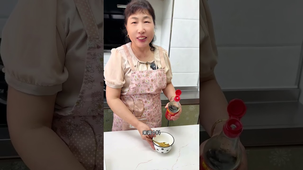 快去试试这个巨下饭的葱烧豆腐，能干三碗大米饭，真的很好吃 😋#我的厨房日记 #抖音美食推荐官 #一起学做菜 #家常菜 #葱烧豆腐