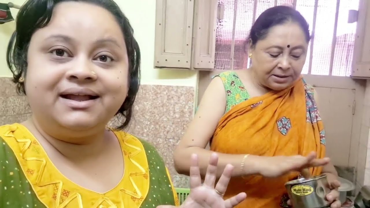 মা এইভাবে বলল😐 মা নিজেই সমস্তটা জানিয়ে দিলো তোমাদের😒 ঘুরতে যাওয়ার জন্য আমরা পুরো ready 🏃‍♀️‍➡️