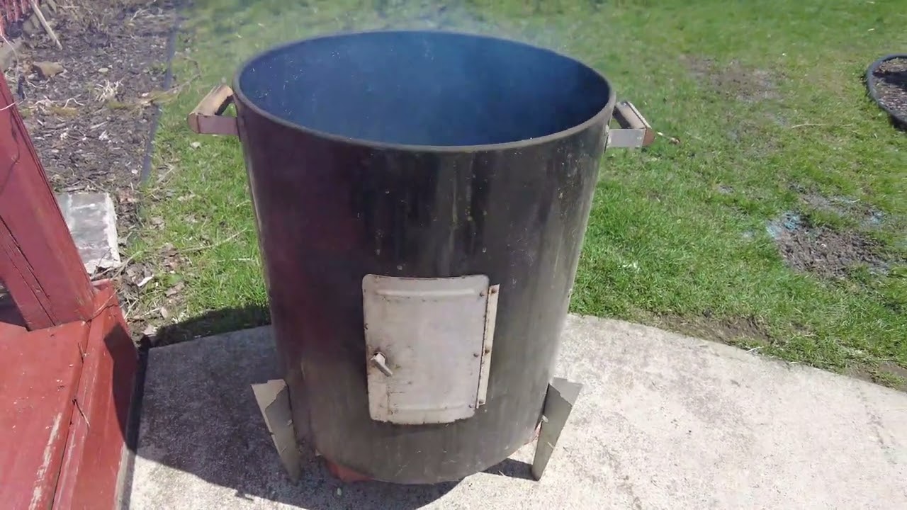 Brinkman - Smoking Chicken Thighs and Wings
