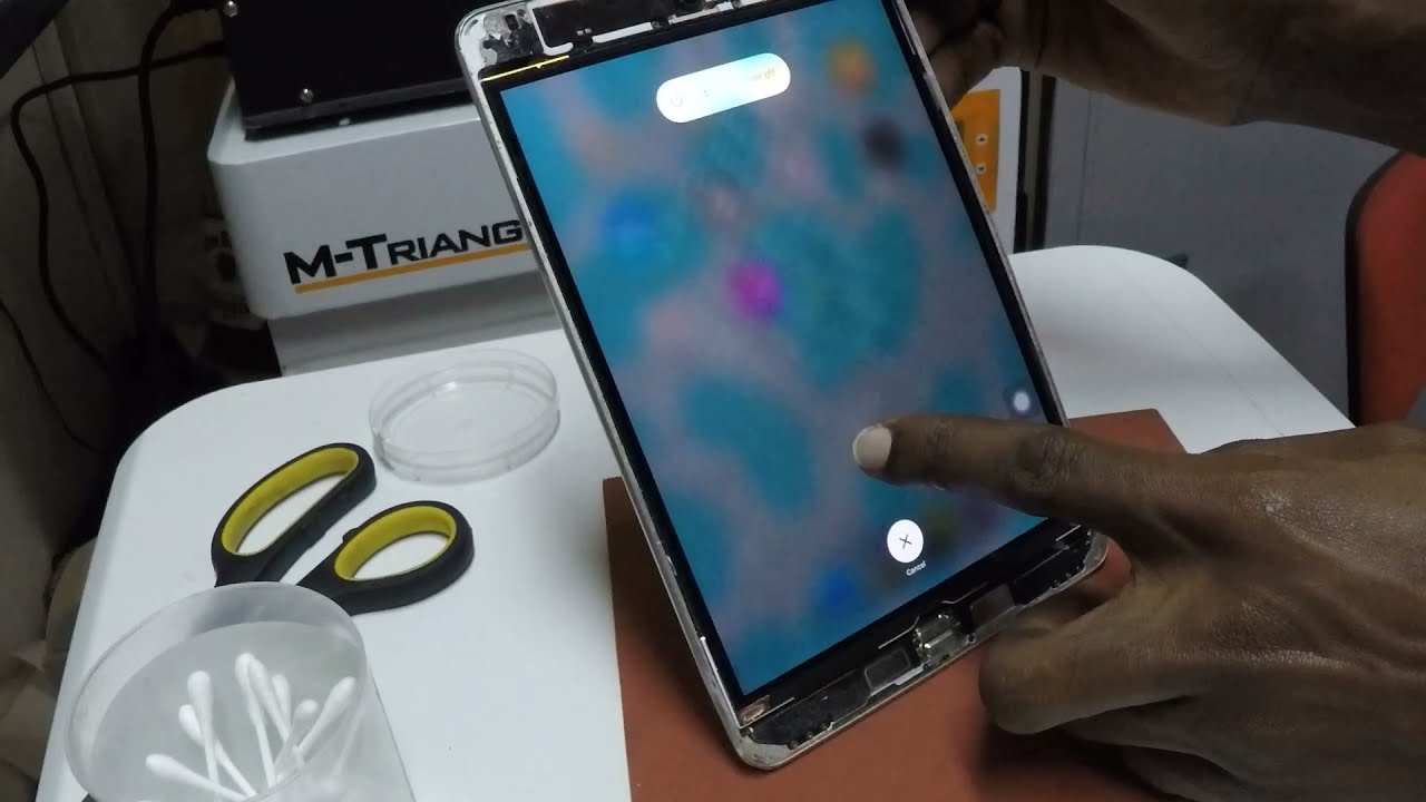 iPad 4 Mini Touch And LCD Separation Successfully Done at Techbay Electronics Nairobi Kenya