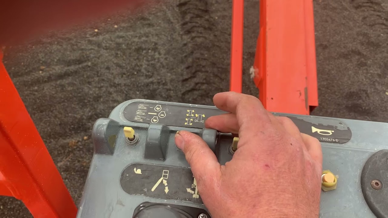 JLG 600 AJ Boom lift