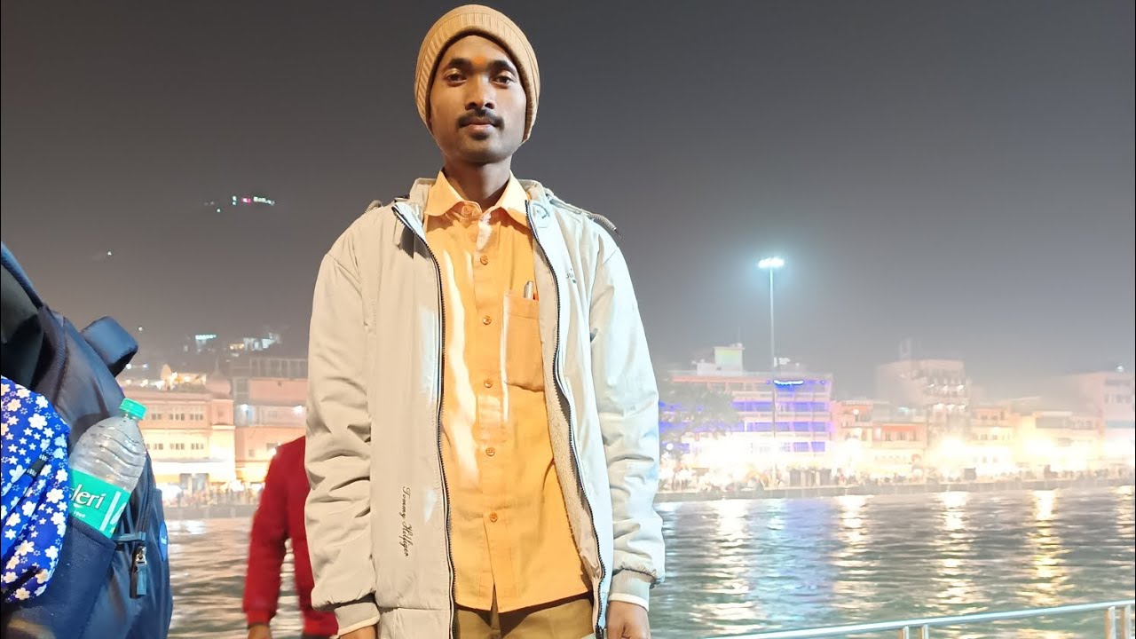 हर की पौड़ी (हरिद्वार)में गंगा मां की आरती  की अद्भुत दृश्य , देख कर शरीर,मन और हृदय पवित्र हो जाएगा