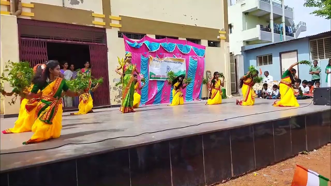 Ammoru Thalli Dance performance || By bharathi students || 75th  Independence day celebrations ||