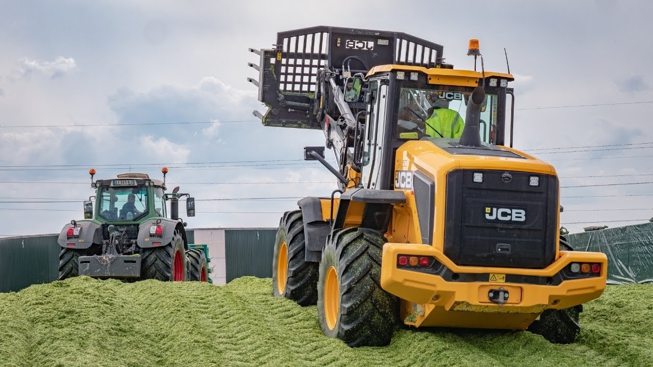☘️ FAUCHE ET ENSILAGE DE CIVE DANS CETTE METHANISATION - ETA Grimault