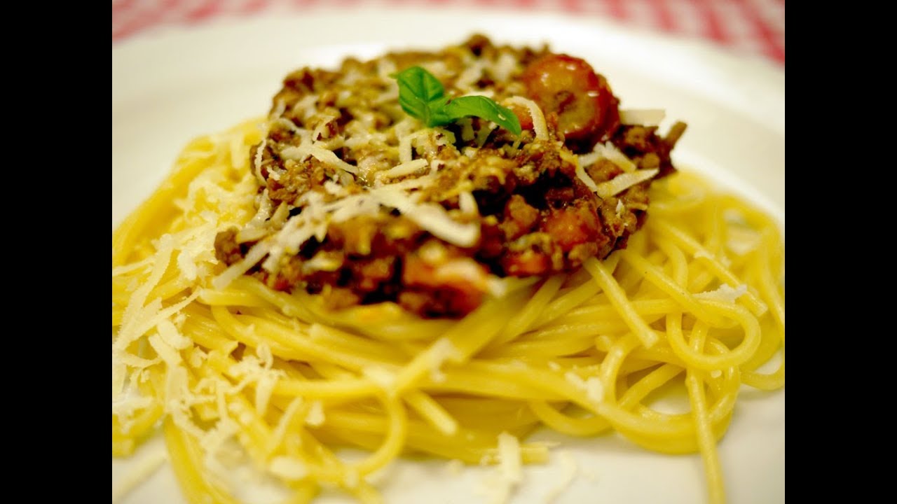 Hakkebøffer med bløde løg og kartofler - Ragu bolognese - Kvalimad Live Cooking Stream