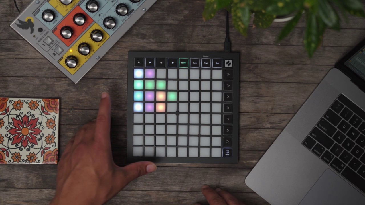Clip and Scene - Launchpad Mini // Novation