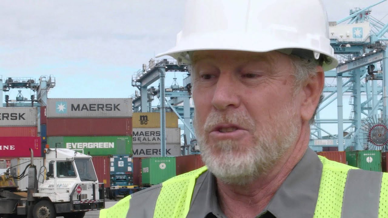 Kalmar Hybrid Shuttle Carrier - VIG