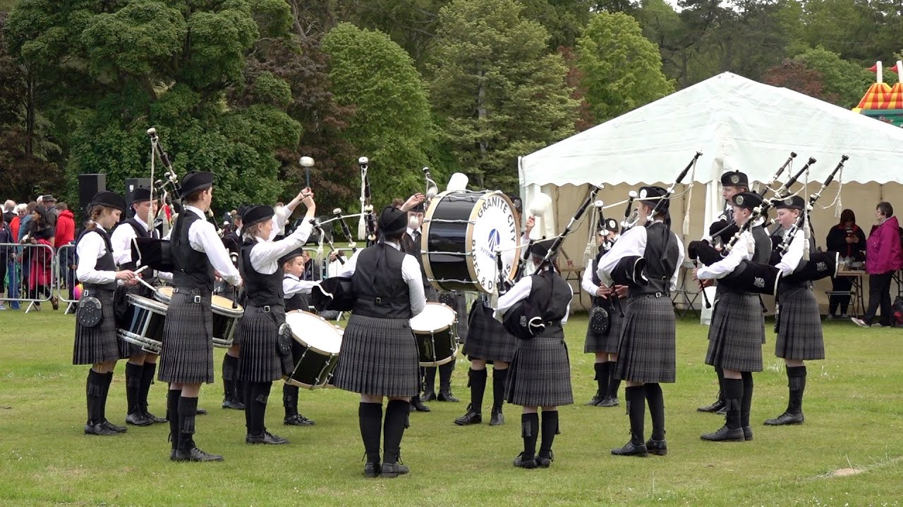 Green Hills of Tyrol & Castle Dangerous by Granite City Pipes and Drums 2019 Aberdeen Highland Games